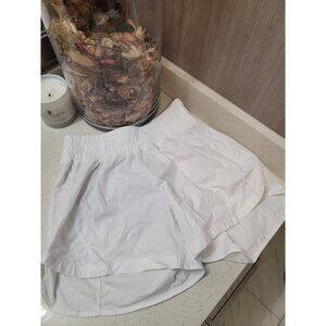 Lululemon Shorts Women's 4 White Tracker V Run Train Light Low-Rise